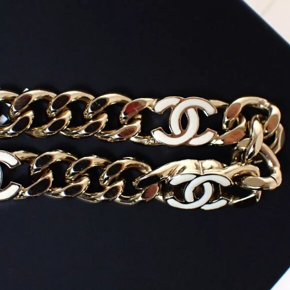 CHANEL CC Logo Chain Bracelet Bangle B22S GHW Italy Accessory - Picture 8 of 11
